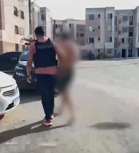 Três homens são presos suspeitos de expulsar moradores de suas casas no bairro Passaré