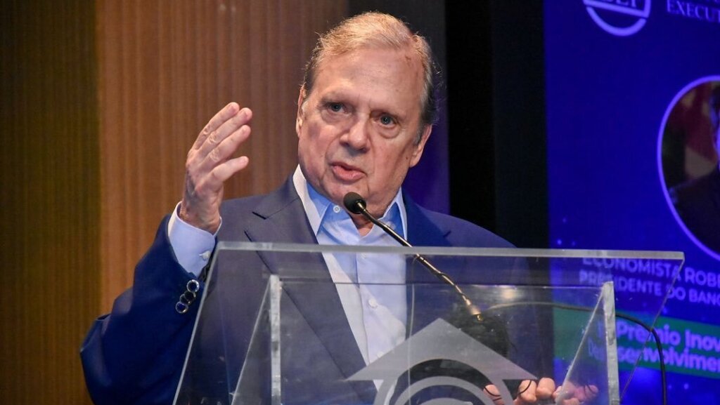 PSD e PSDB costuram aliança com Tasso Jereissati na vice de Ronaldo Caiado