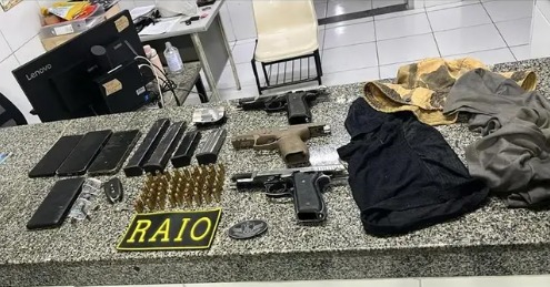 Confronto entre criminosos e o CPRaio termina com três mortos e armas apreendidas