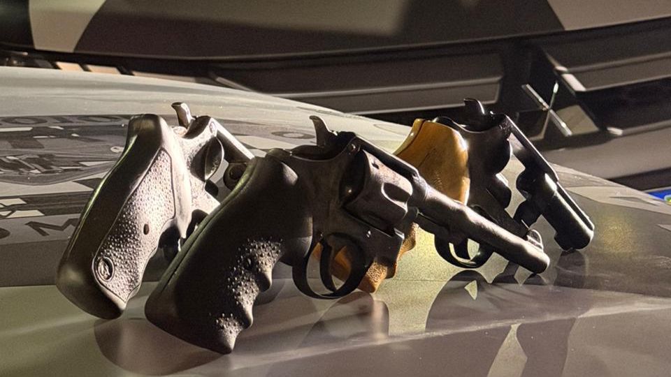 Cotam apreende arsenal e evita confronto entre facções na comunidade do Jereba