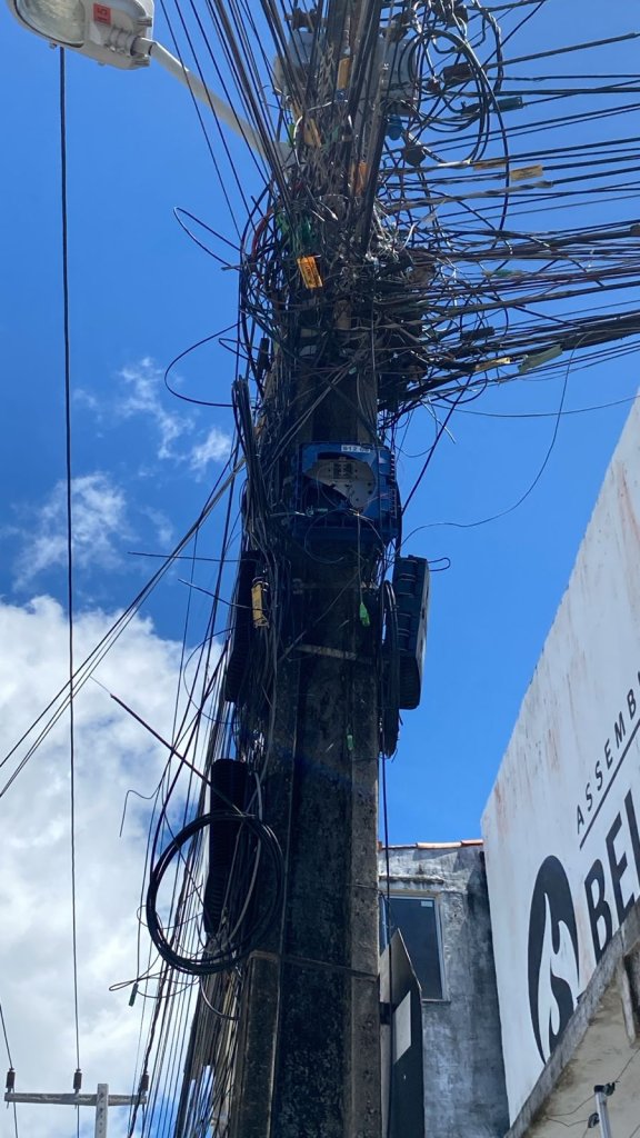 Vandalismo a provedor de internet interrompe serviço na Jacarecanga, em Fortaleza