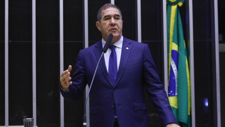 Gastão debate escala 6×1 e defende redução da jornada para 40h com apoio aos pequenos negócios