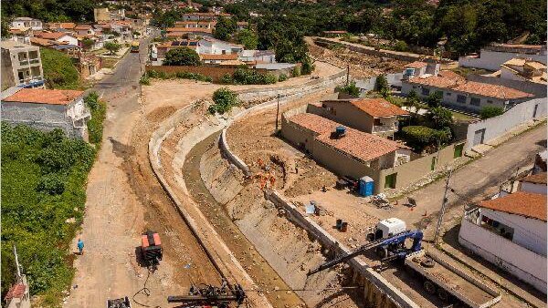 Obra do Canal do Rio Grangeiro atinge 50% de execução no Crato