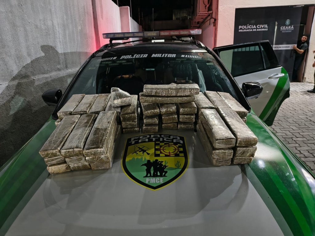 PM apreende carregamento de maconha no litoral de Aquiraz