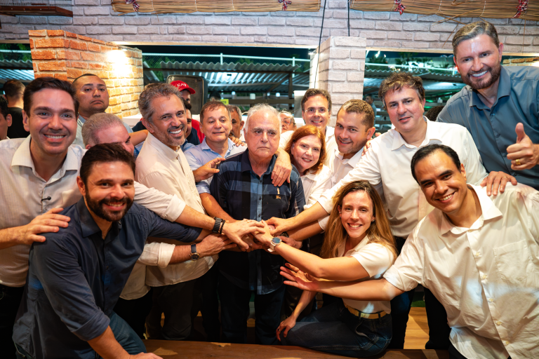 Elmano, Camilo e ministro do Turismo visitam São João de Maracanaú