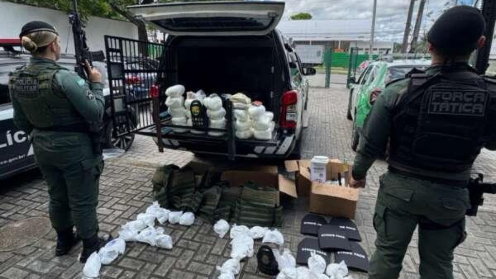 Polícia Militar apreende mais de 25 kg de drogas em Fortaleza