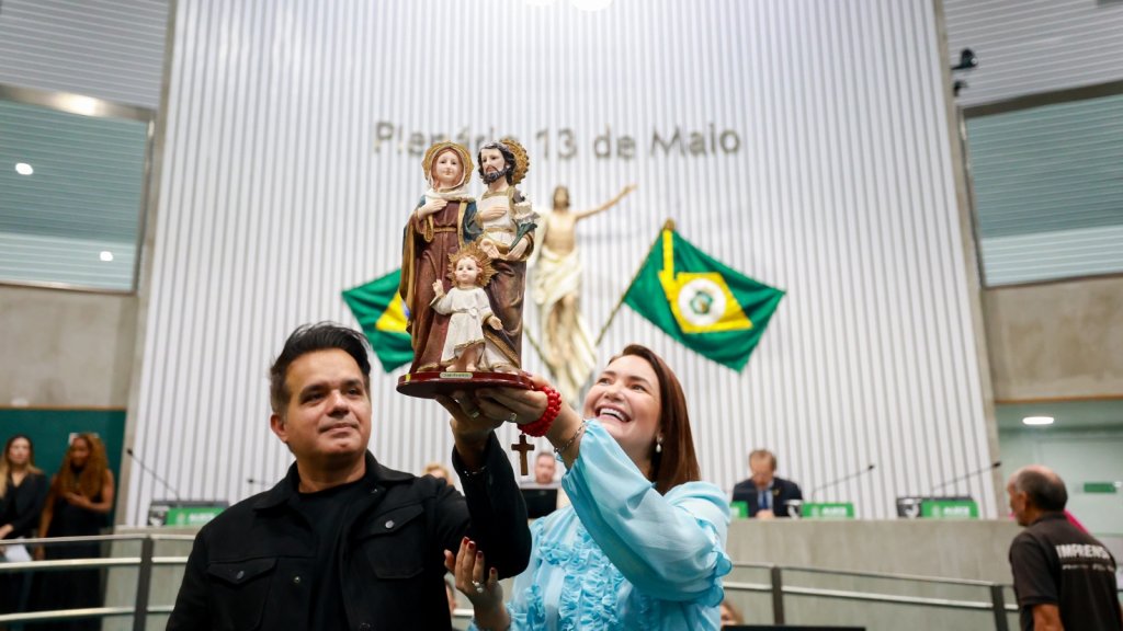 Alece realiza Sessão Solene em homenagem à Família