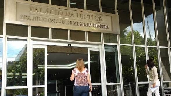 Filho de Bebeto Queiroz é solto após audiência de custódia em Fortaleza