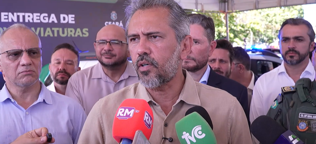 Governador Elmano anuncia que vai antecipar nomes da chapa majoritária
