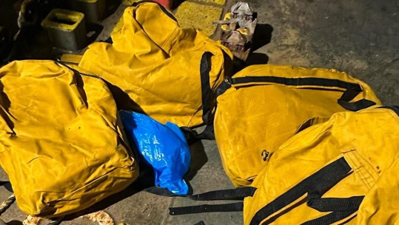 PF apreende 80 kg de cocaína em navio no litoral do Ceará