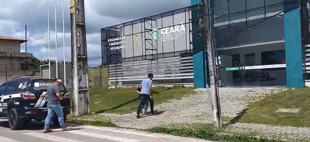Polícia Civil prende suspeito de usar IA para simular filha com câncer e pedir dinheiro