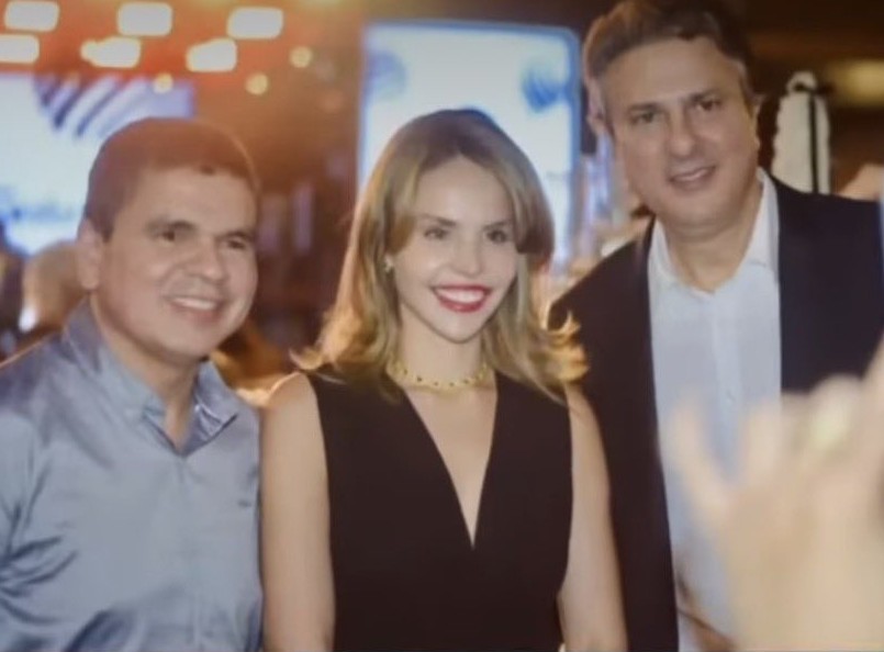 Camilo aparece com Gabriella e Chagas e gera expectativa sobre chapa de Elmano