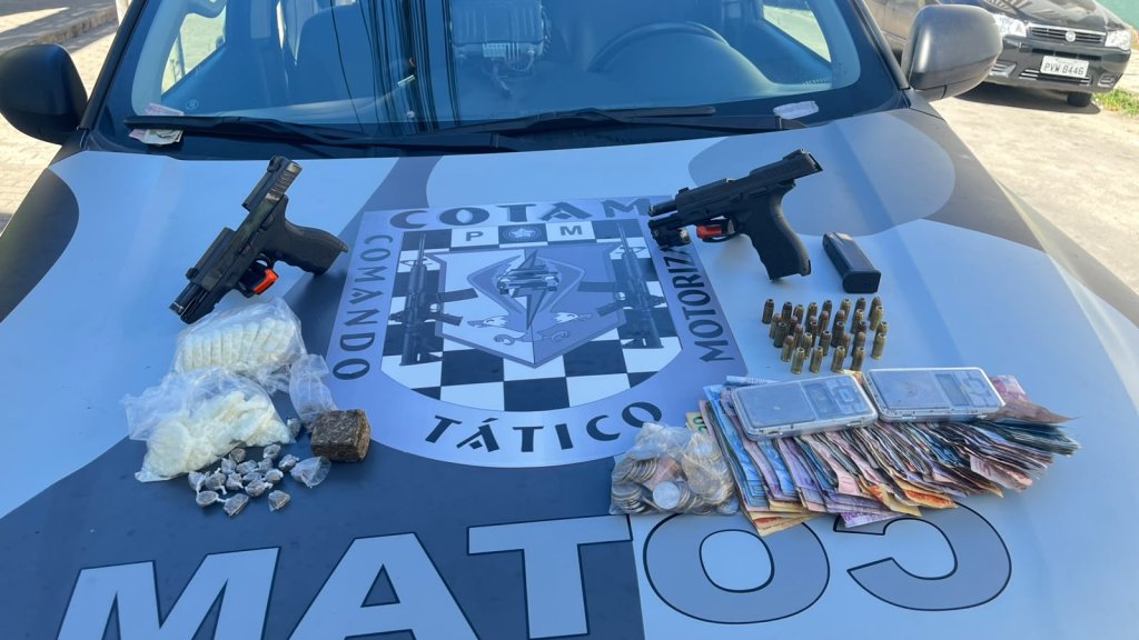 Suspeito é preso com duas pistolas, drogas e mais de R$ 1,5 mil durante operação