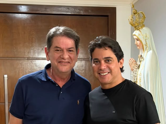 Cid Gomes se reúne com Júnior Mano para decidir futuro político da dupla