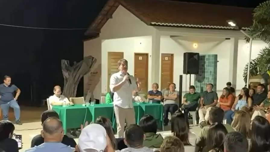 Cid alega compromissos em Brasília para justificar ausência nos municípios cearenses