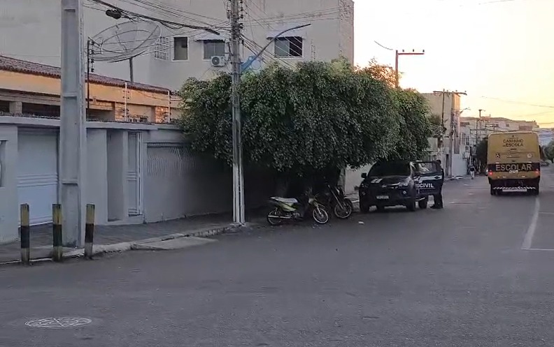 Ex-prefeito de Acopiara é alvo de operação do Ministério Público