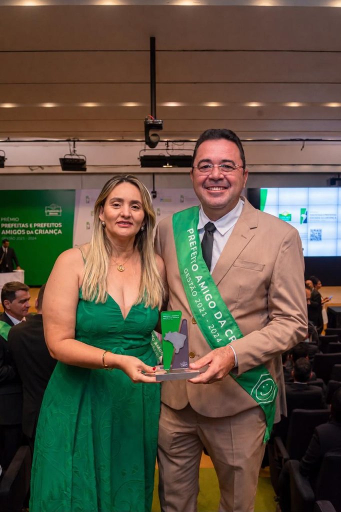 Prefeitos cearenses lançam esposas para disputar vagas na Alece e na Câmara Federal