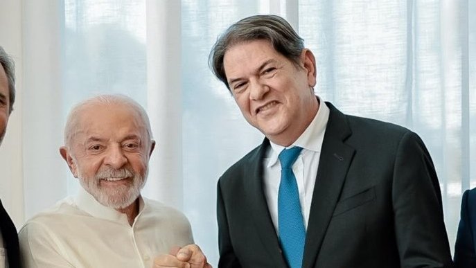 Cid tenta se aproximar de Lula para buscar reeleição ao Senado