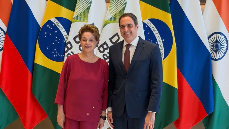Em viagem pela China, Paulo Câmara avalia risco de anular pregão do Crediamigo