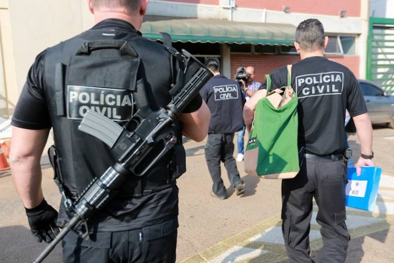 Operação investiga grupo suspeito de planejar ataques nas eleições de 2026