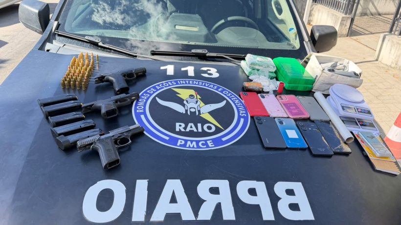 Operação prende quatro suspeitos e apreende armas, drogas e veículo