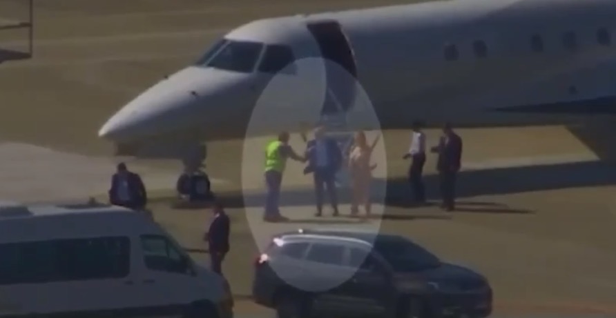 Vídeo coloca Moraes em jatinho ligado a Vorcaro após contrato de R$ 50 milhões