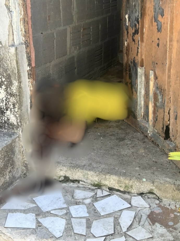 Adolescente é morto a tiros dentro de casa na comunidade São Miguel, em Fortaleza