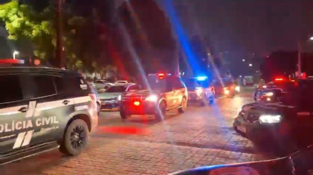 Polícia Civil deflagra operação contra grupo criminoso e prende 11 em 4 municípios