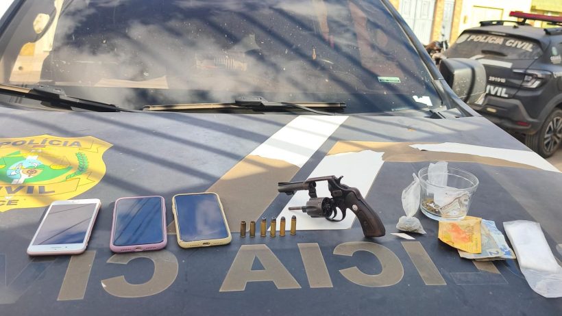 Polícia Civil prende dupla do PCC por tráfico de drogas em operação em Penaforte