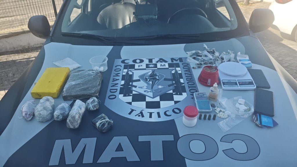 Polícia prende jovem de 18 anos com mais de 2 kg de drogas em Fortaleza