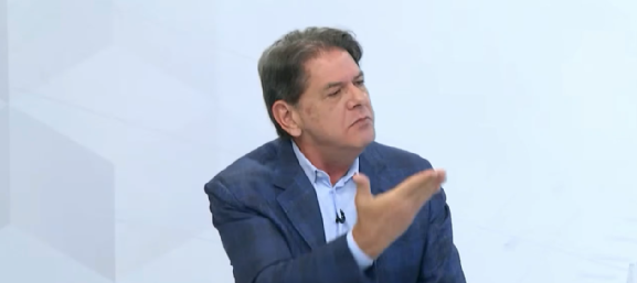 Cid admite ser chamado de traidor apenas pelo irmão Ciro: “de outro, meto um tapa na cara”