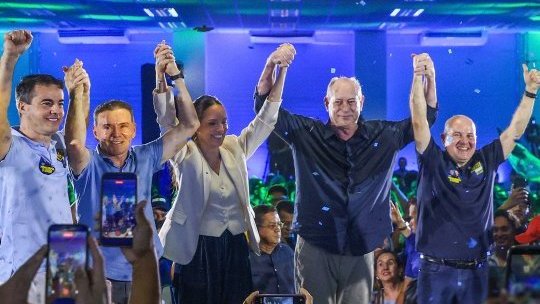 TSE suspende decisão e libera candidaturas de Roberto Cláudio e Capitão Wagner