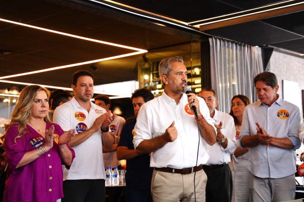 Evandro e Léo Couto organizam almoço de Elmano com vereadores e suplentes de Fortaleza