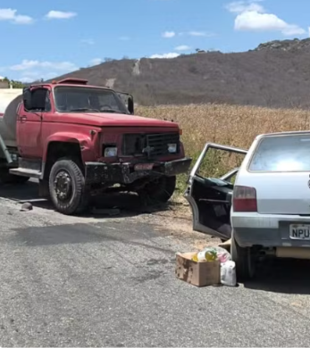 Acidente entre caminhão-pipa e carro deixa três mortos no interior do Ceará