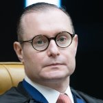 Zanin prorroga votação até as 19h em todo o Brasil