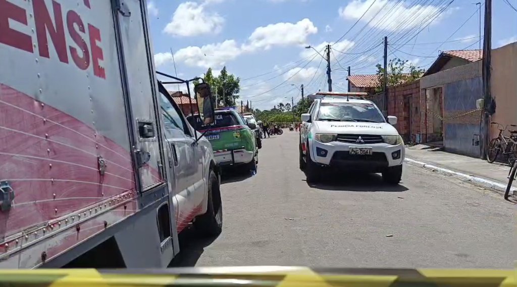 Casal de 19 anos é morto a tiros dentro de casa durante a madrugada