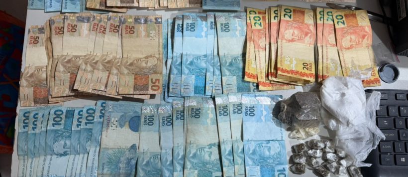 Dupla do CV é presa em Caucaia suspeita de extorquir moradores