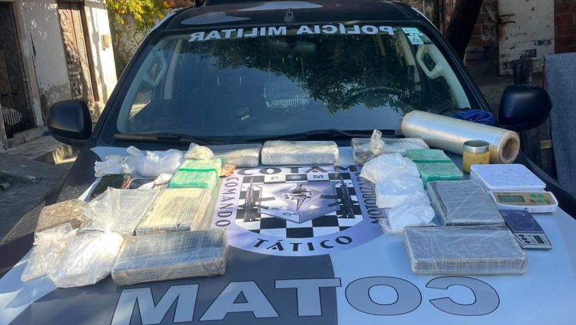 PM apreende mais de 14 kg de drogas e prende homem por tráfico em Fortaleza