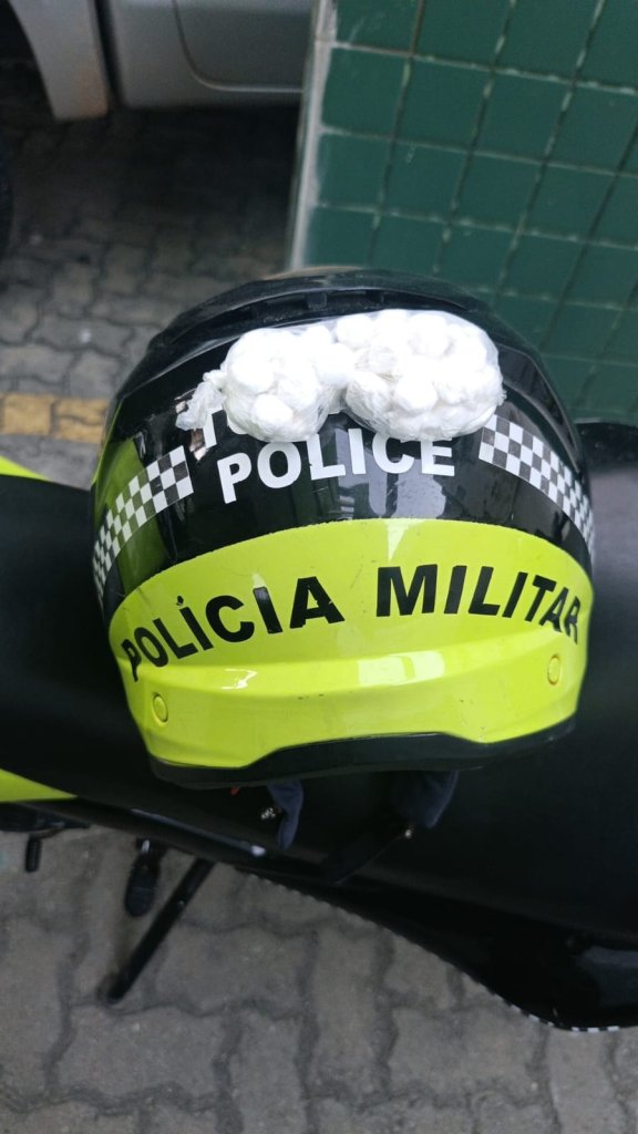 Motociclista é preso com cocaína e dinheiro após acidente na Praia do Futuro
