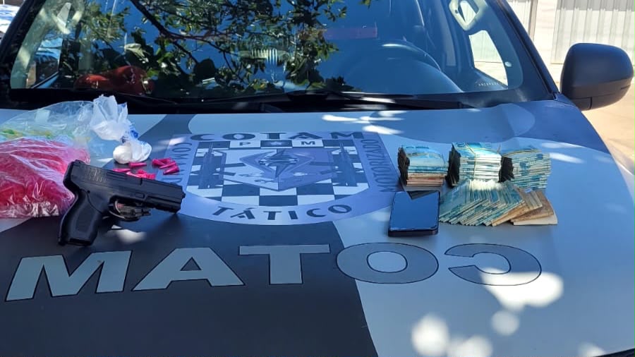 Polícia apreende 40 gramas de cocaína e mais de R$ 66 mil em espécie no Bom Jardim