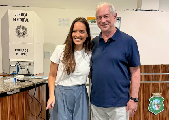 Ciro Gomes vota em Fortaleza e não declara apoio a Lula ou Flávio