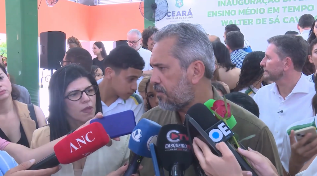 Elmano contesta ação da coligação de Ciro e vê tentativa de justificar derrota nas urnas