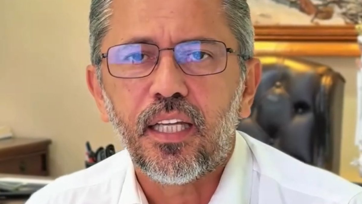 Governador Elmano envia à Alece PL que zera IPVA de motoristas de app e entregadores