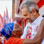 Elmano de Freitas é reeleito governador do Ceará em disputa contra Ciro Gomes
