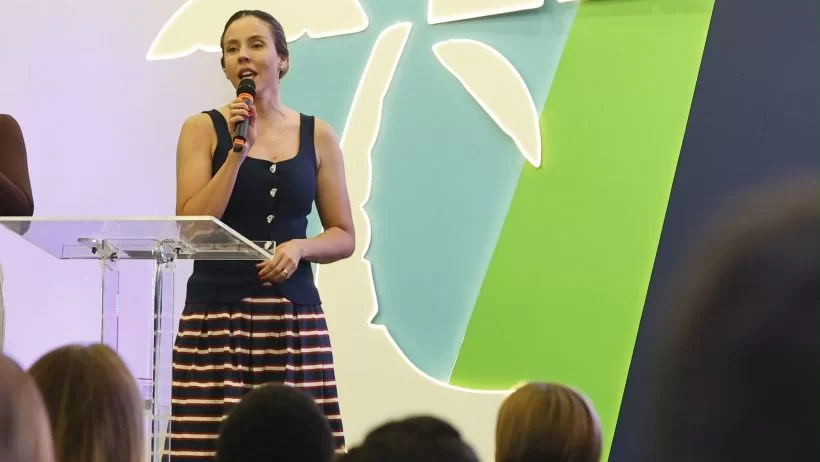 Jade comemora decisão do TSE que impede candidatura de condenados por violência contra mulher