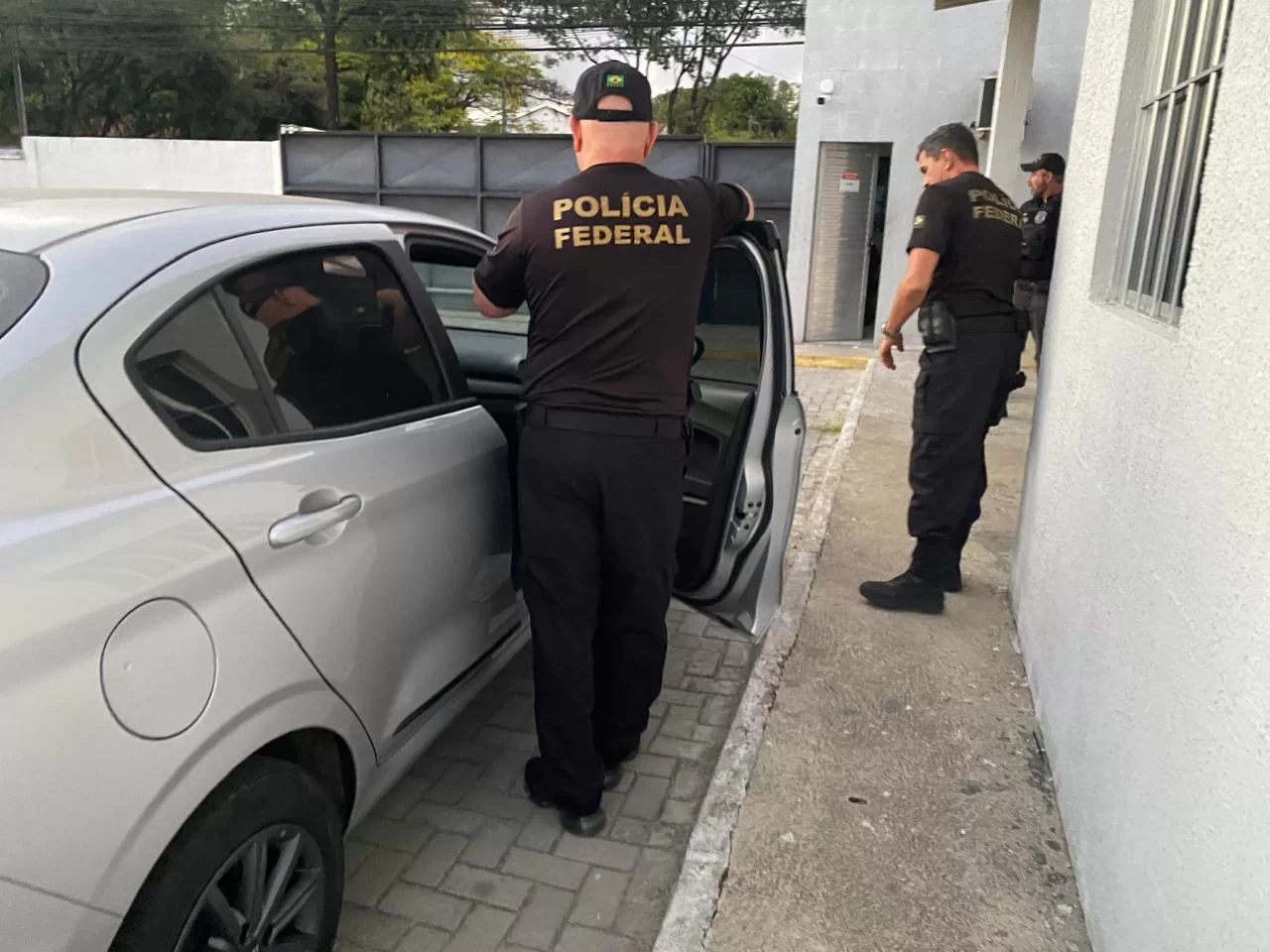 PF apura liberação irregular de benefícios do INSS para contratação de consignados no Ceará