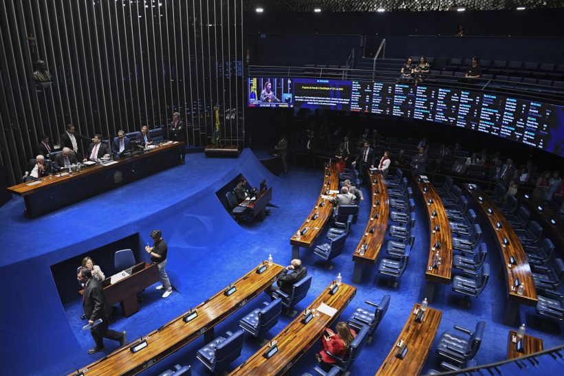 PEC do fim da 6×1 pode ser votada nesta quarta (14)